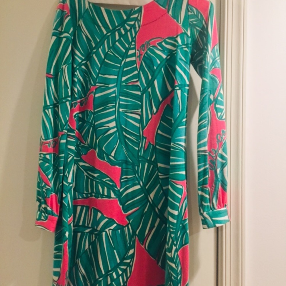 Long sleeve Lilly Pulitzer swing dress. Size 4